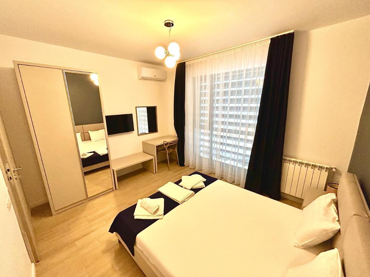 Summerland Seaview Apartment Mamaia