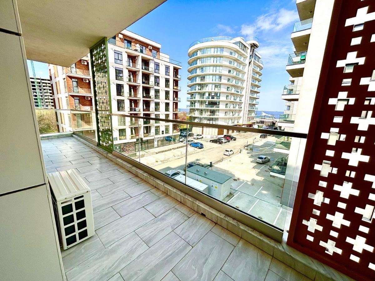 Apartment Summerland Seaview