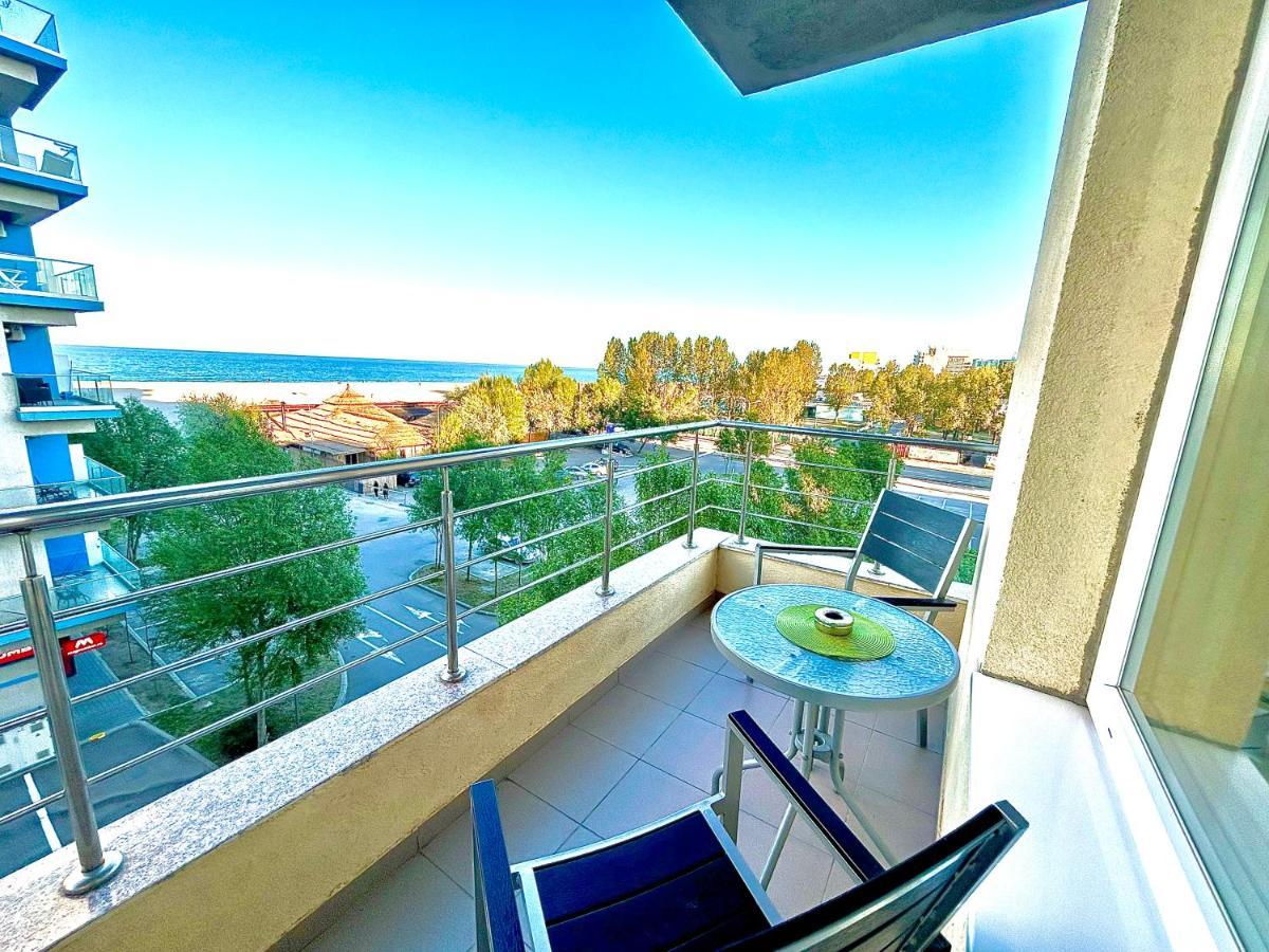 Apartment Summerland Seaview