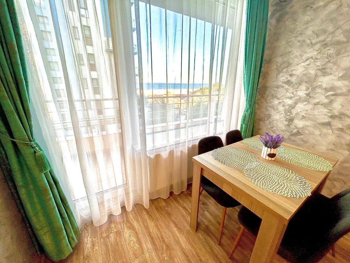 Apartment Summerland Seaview