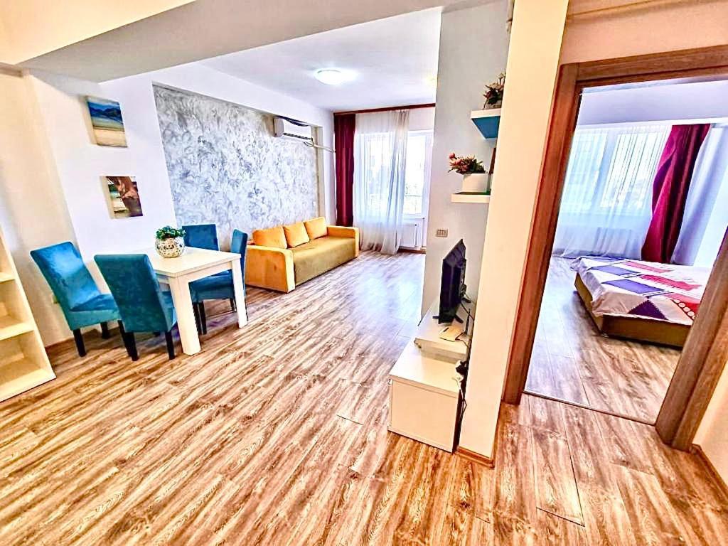 Summerland Seaview *